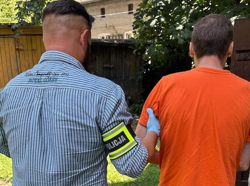 Wyłudzał pieniądze na blik