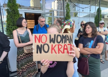 To jest temat. Język aborcyjnej debaty. Kobiety znów wychodzą na ulice