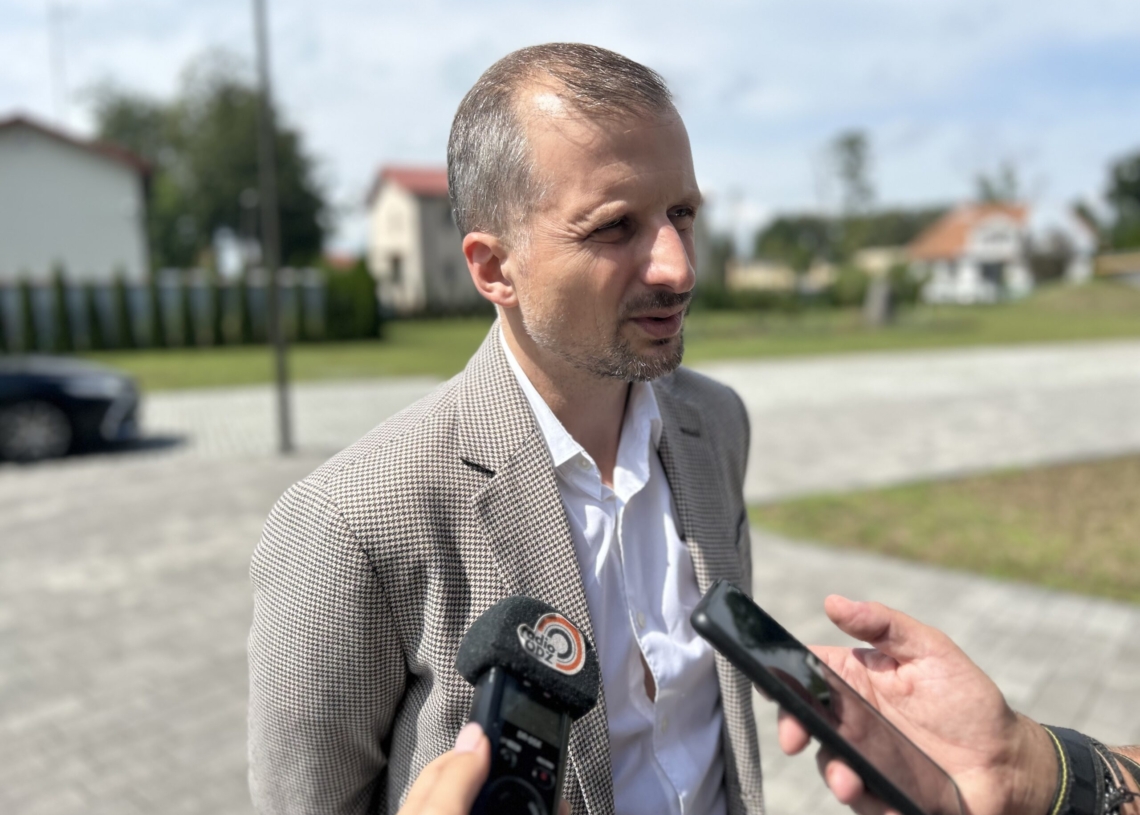 Wiceminister klimatu i środowiska Mikołaj Dorożała w Złoczewie