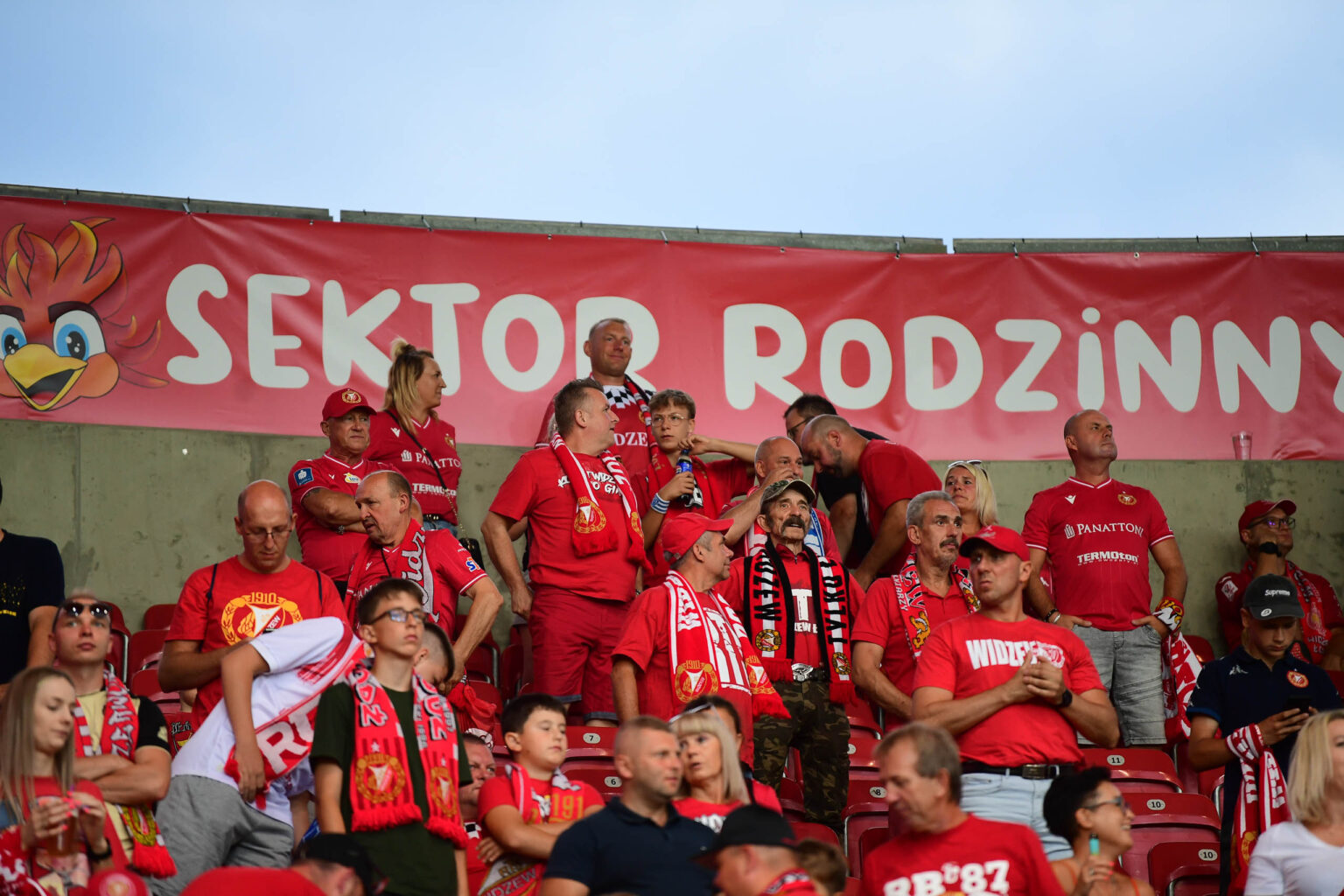 Kibice na meczu Widzew Lodz vs Lech Poznan Fot Sebastian Szwajkowski 22 1