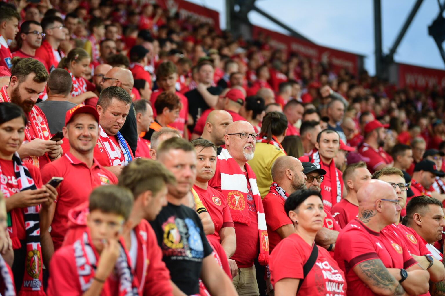 Kibice na meczu Widzew Lodz vs Lech Poznan Fot Sebastian Szwajkowski 92 1