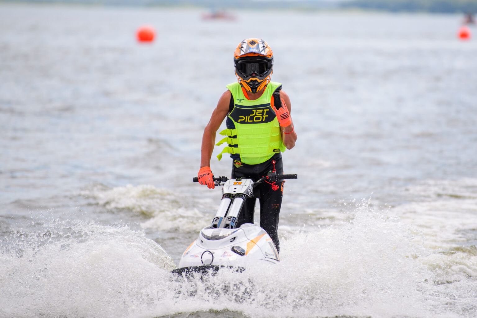 Mistrzostwa swiata Jet Ski World na Jeziorsku Fot Sebastian Szwajkowski 17
