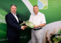 Oczyszczalnia ścieków w Brzezinach zostanie rozbudowana 4 Umowa rozbudowy oczyszczalni sciekow w Brzezinach Fot Sebastian Szwajkowski 3