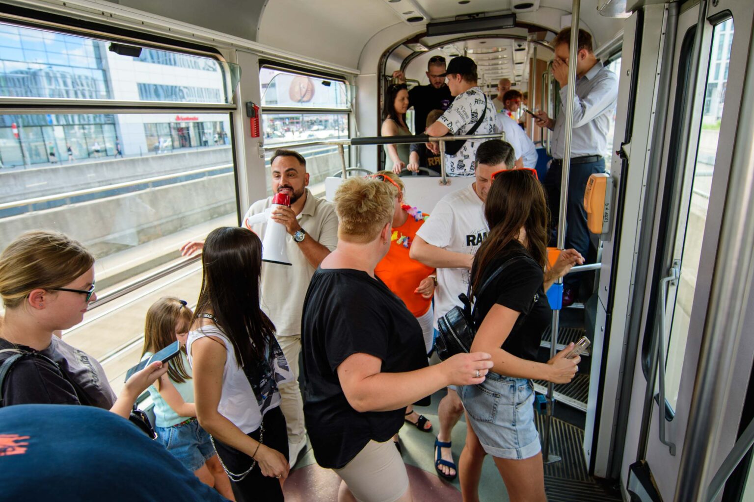 Wakacyjny tramwaj Radia Lodz z Agustinem Egurrola Fot Sebastian Szwajkowski 18