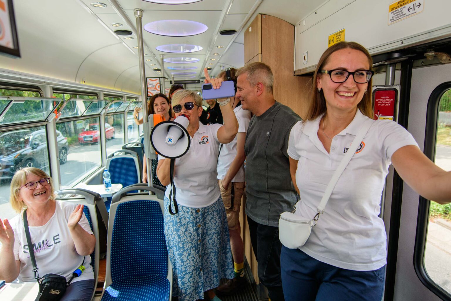 Wakacyjny tramwaj Radia Lodz z zespolem Wolne Baluty Fot Sebastian Szwajkowski 4