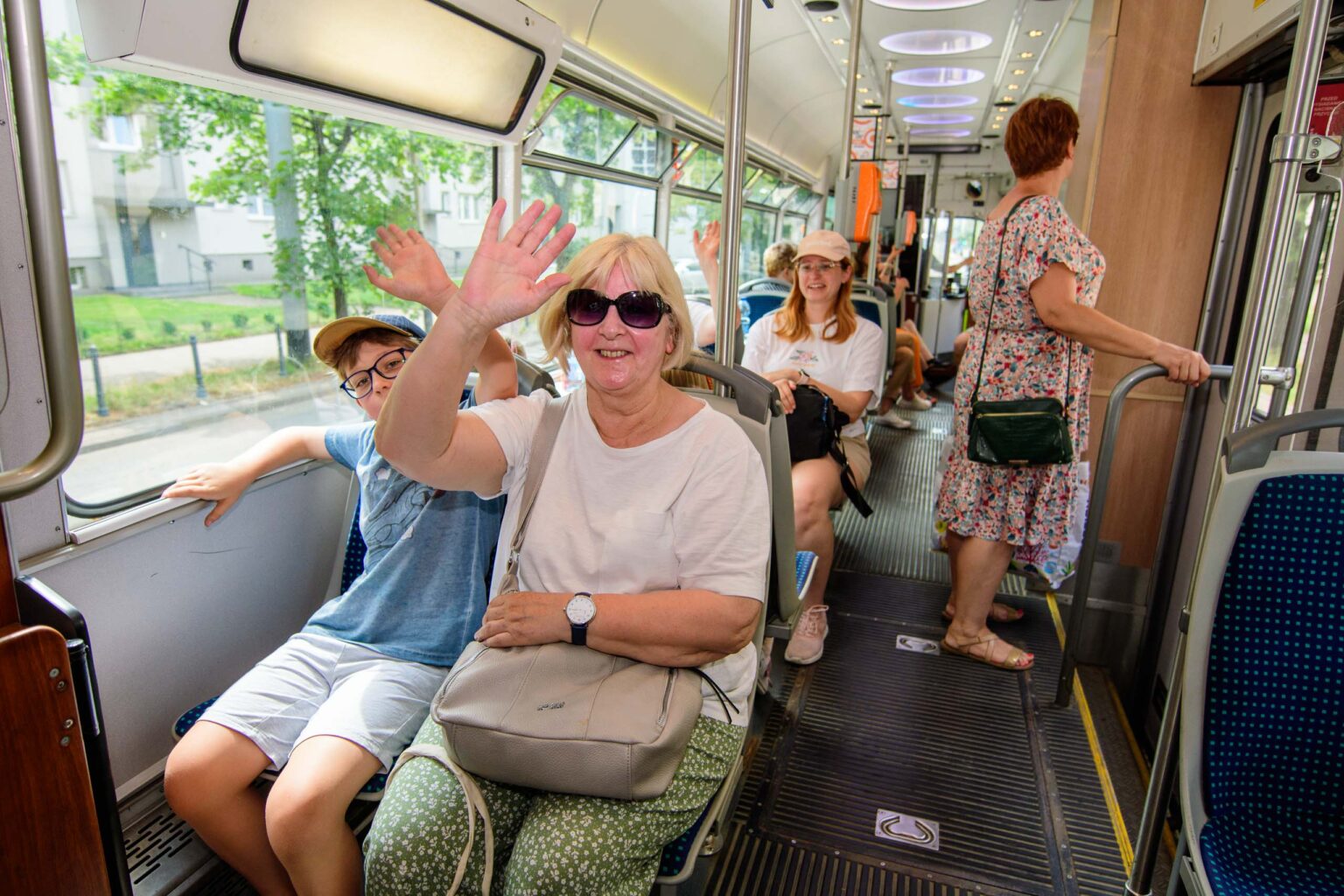 Wakacyjny tramwaj Radia Lodz z zespolem Wolne Baluty Fot Sebastian Szwajkowski 9