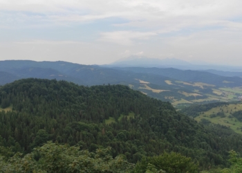 Bagaż podręczny. Jak przygotować się na wyjście w góry i nie dać się zaskoczyć pogodzie?