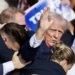 Zamach na Donalda Trumpa. Były prezydent USA postrzelony na wiecu
