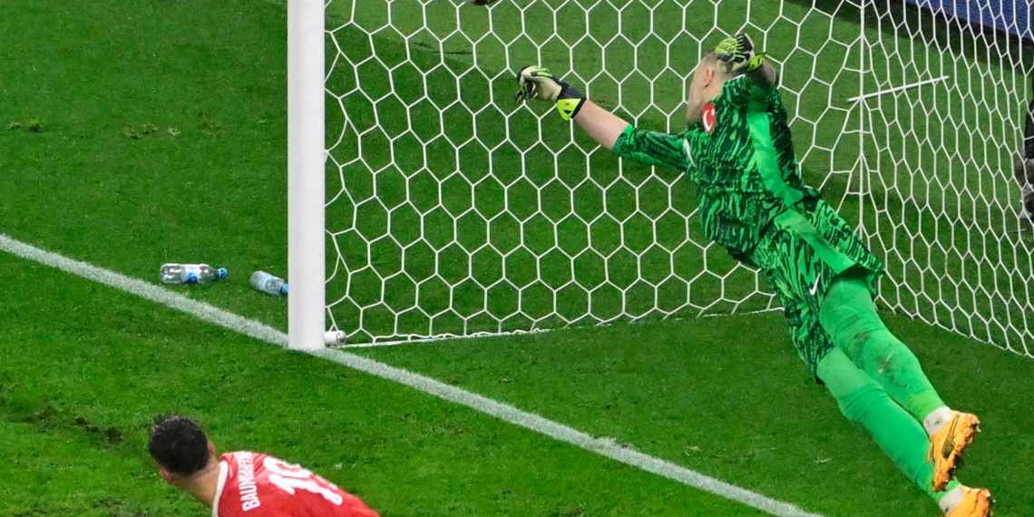 Euro 2024. „Kosmiczny” Mert Gunok pozbawił Austrię złudzeń. Holandia i Turcja ostatnimi ćwierćfinalistami