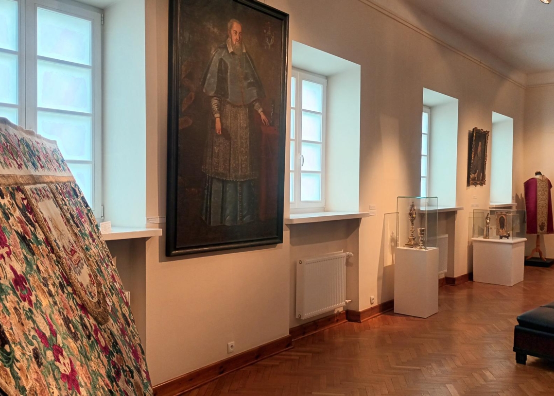 Mecenat interrexów w Łowiczu. Wystawa skarbów ze skarbca