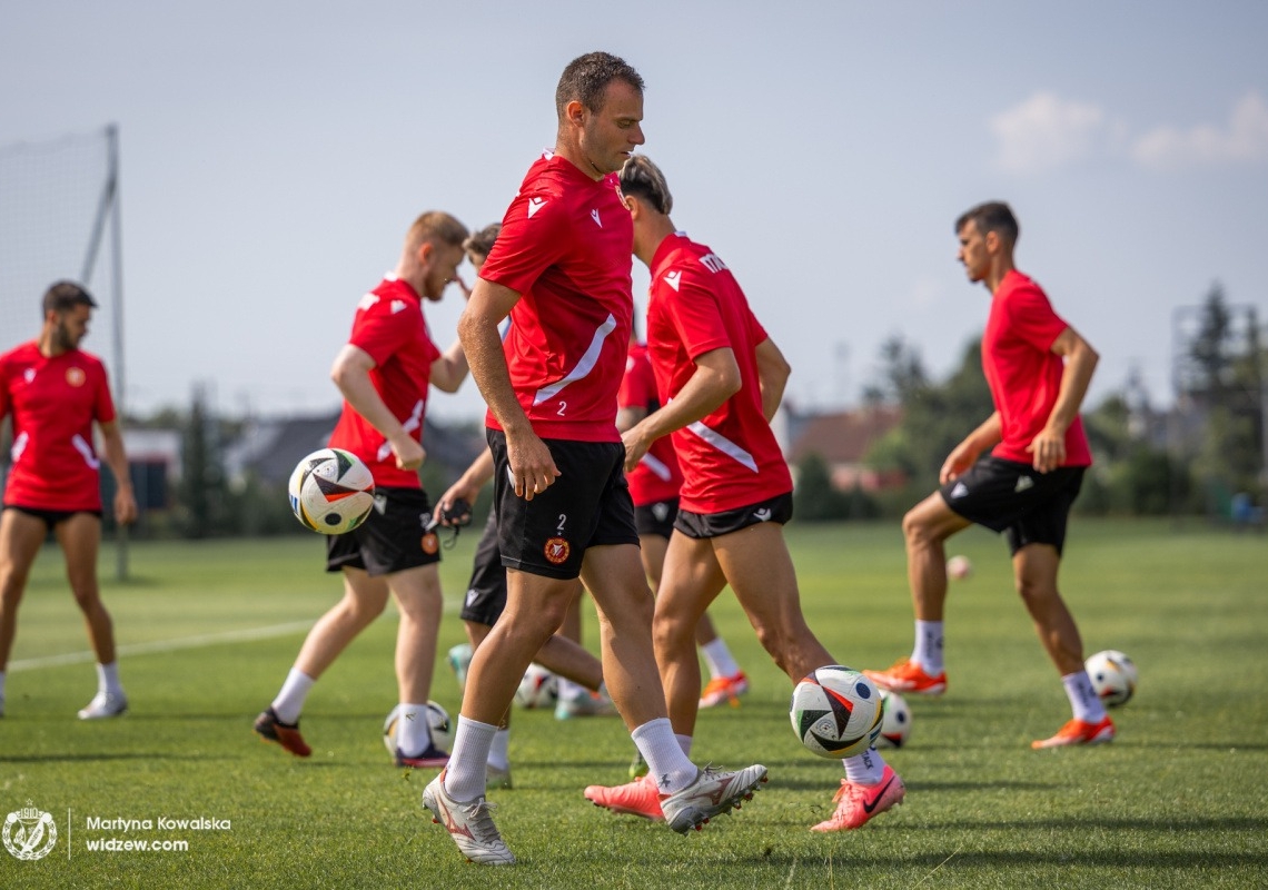 Widzew Łódź przed sezonem 2024/2025. 4 sparingi i wietrzenie szatni 1 Widzew Łódź przed sezonem 2024/2025
