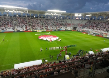 Bramka Andreu Arasy i czerwona kartka Adriena Louveau. ŁKS Łódź - Górnik Łęczna 1:1