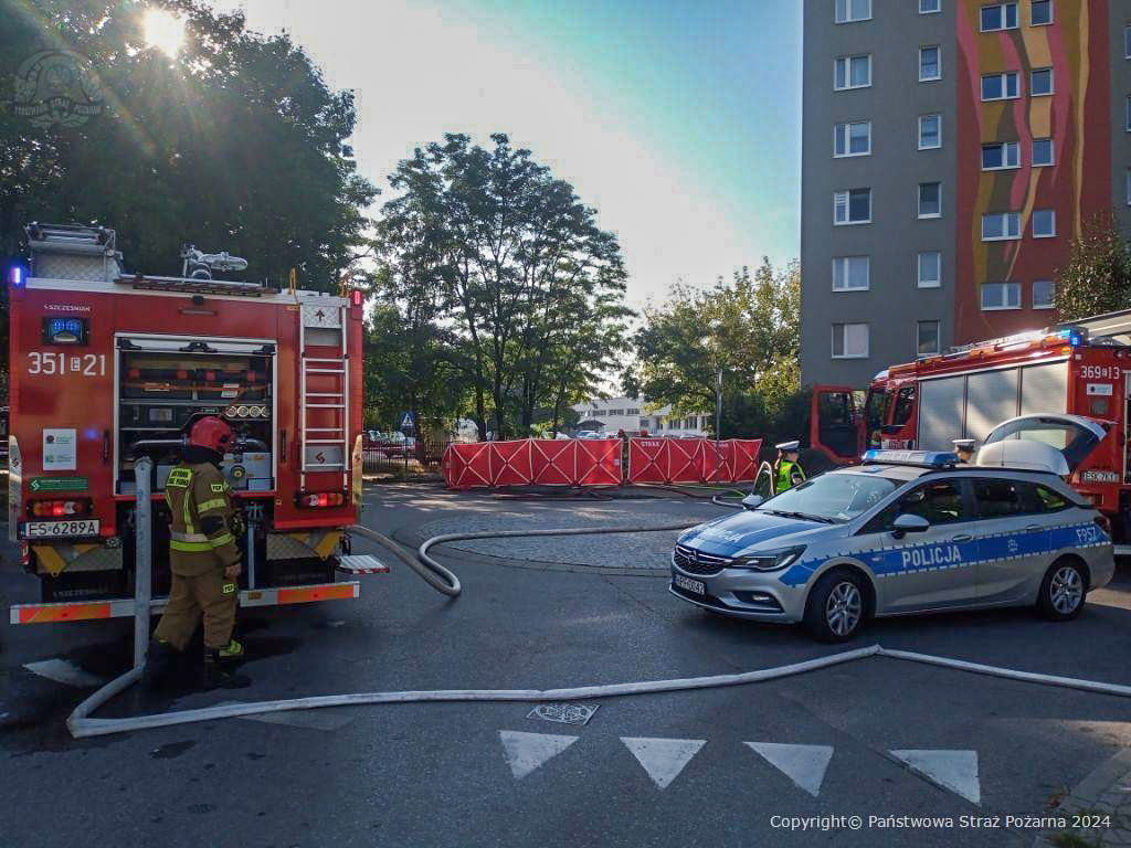 Śmierć kierowcy w płonącym samochodzie elektrycznym w Skierniewicach