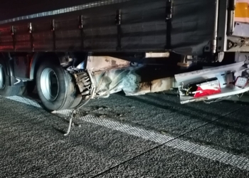 Wypadek na drodze S8 między węzłami Złoczew-Sieradz w kierunku Warszawy