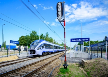 Korekta rozkładu jazdy na kolei i nowy przystanek Łódź Zarzew