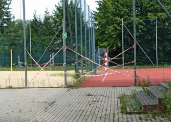 kompleks sportowy przy Zelwerowicza w Łodzi
