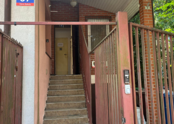 Problemy mieszkańców ulicy Sierakowskiego w Łodzi. Wszystko przez mieszkańców hostelu