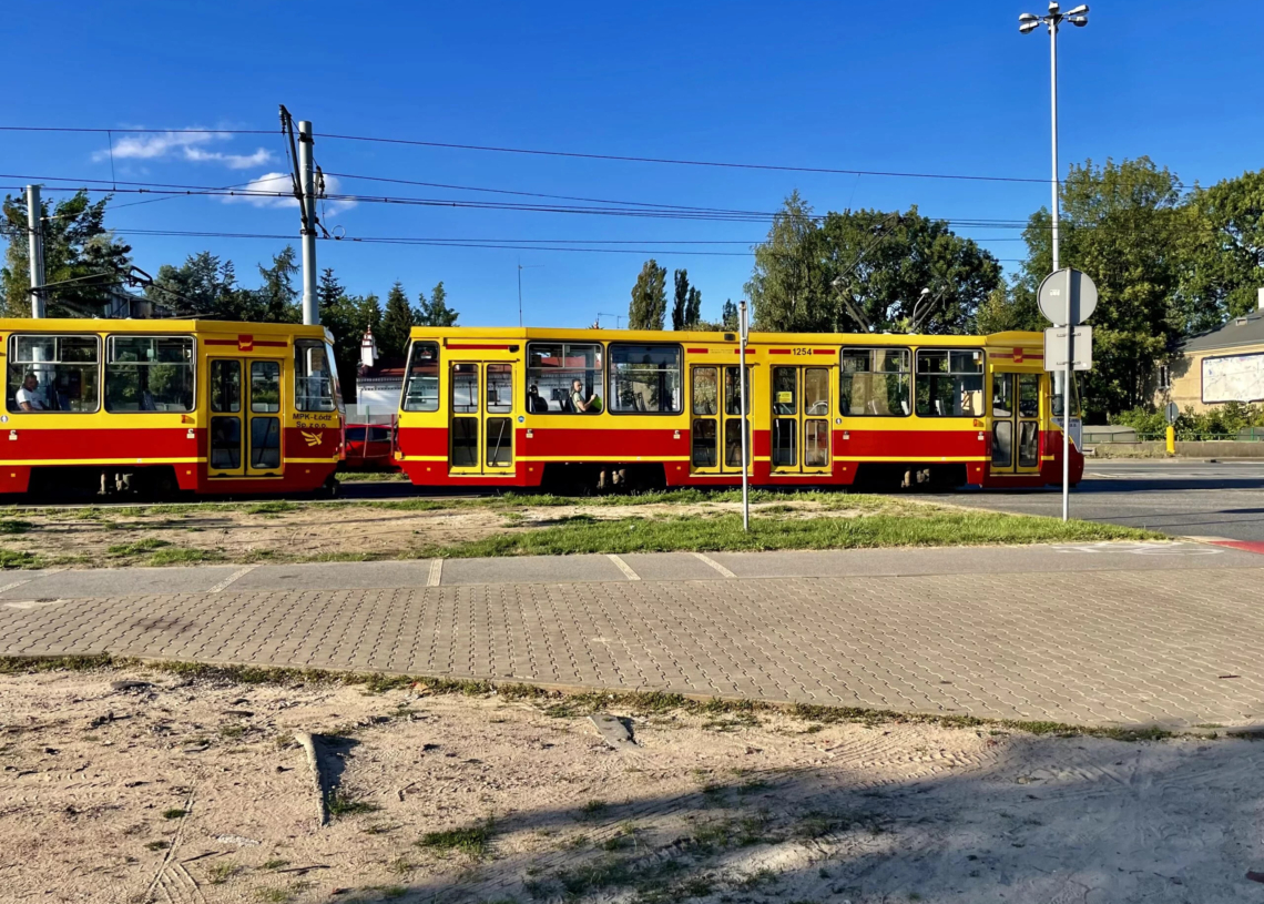Problemy motorniczych z uprawnieniami. Kto zawinił?