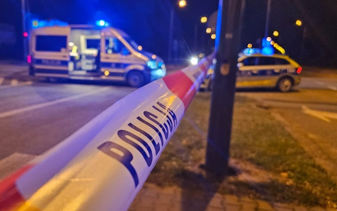 Potrącenie na pasach w Piotrkowie Trybunalskim. Dwie kobiety trafiły do szpitala 1 Potrącenie na pasach w Piotrkowie Trybunalskim