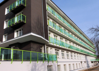 Skierniewicki szpital wstrzymuje odwiedziny. Powodem koronawirus