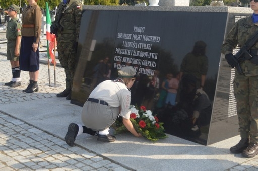 Sulejów: upamiętniono ofiary bombardowania sprzed 85 lat