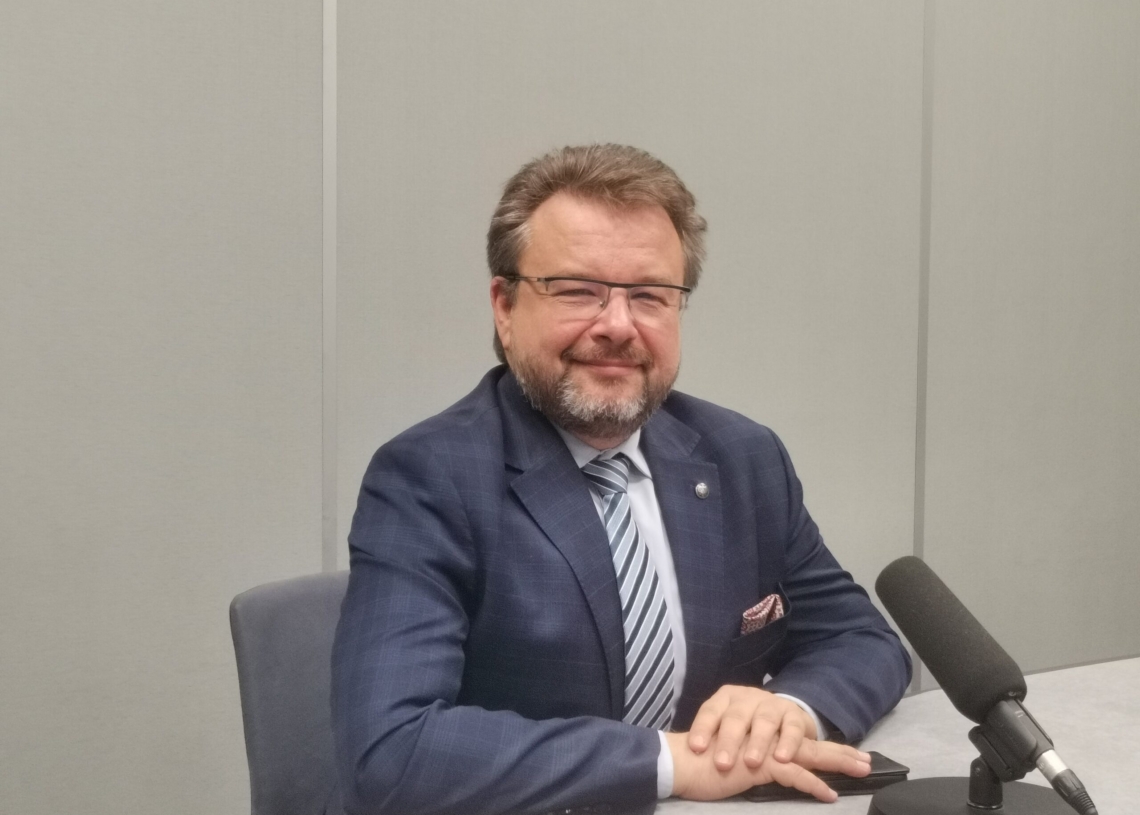 Piotr Adamczyk (PiS) porannym gościem Radia Łódź. "Mamy do czynienia z brudną kampanią" 1 Jak PiS odniesie się do zarzutów wobec Karola Nawrockiego? Piotr Adamczyk gościem Radia Łódź