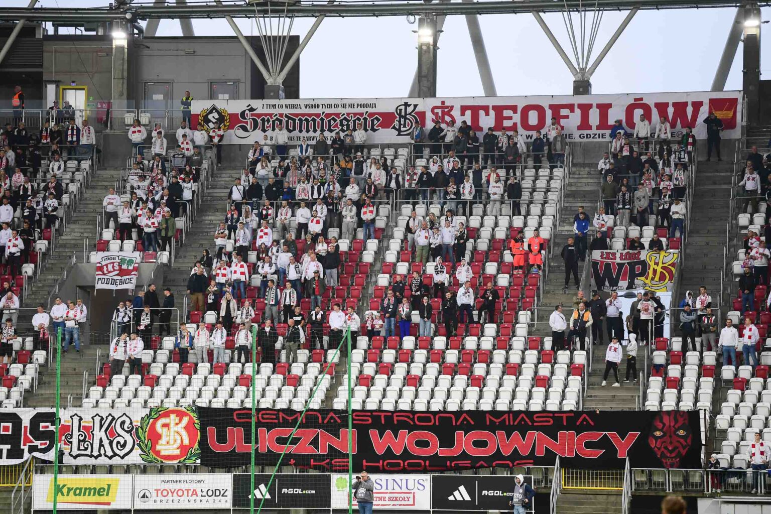 Kibice LKS Lodz Pogon Siedlce Fot Sebastian Szwajkowski 124