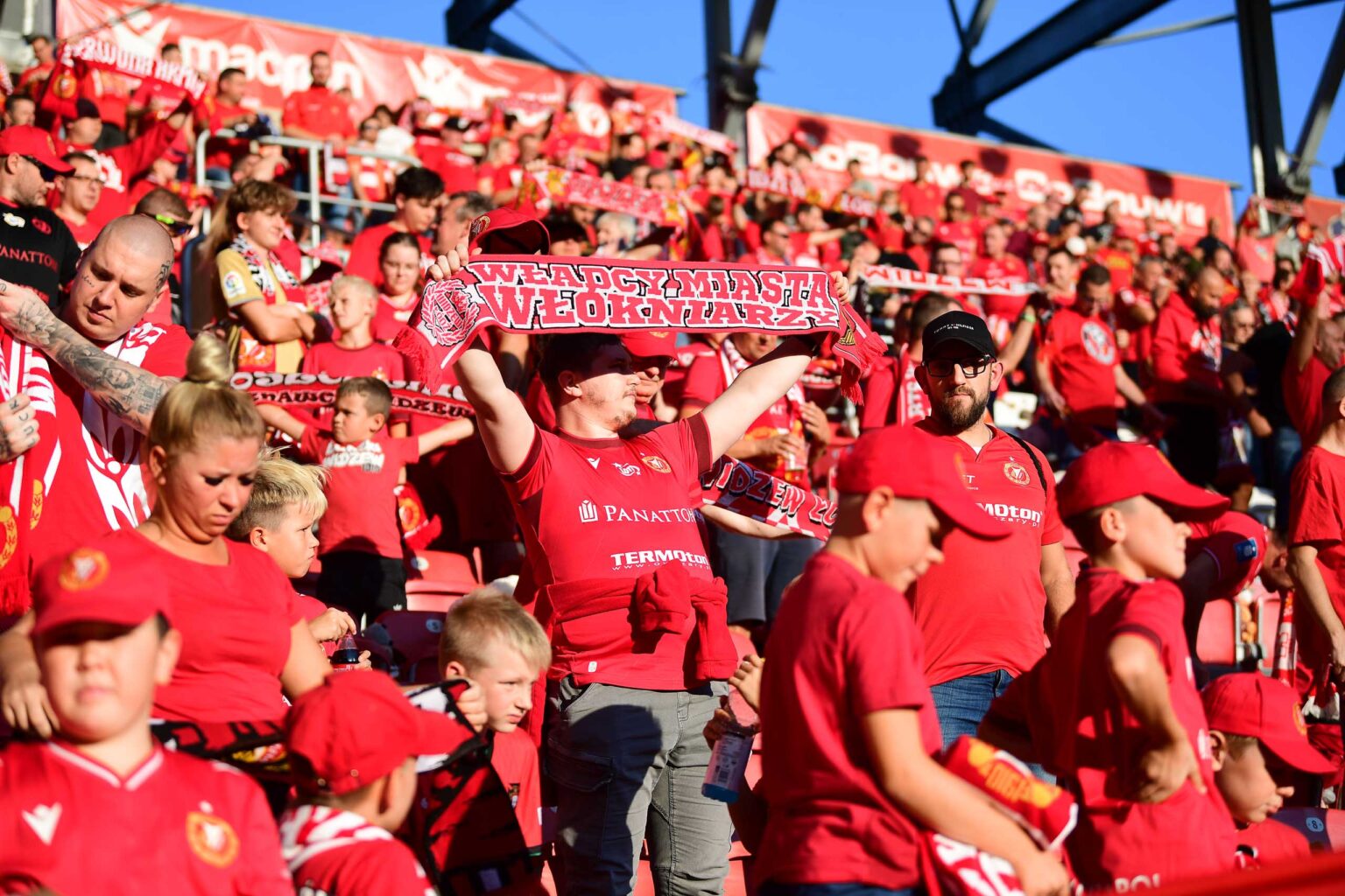 Widzew Lodz vs Piast Gliwice doping Fot Sebastian Szwajkowski 24