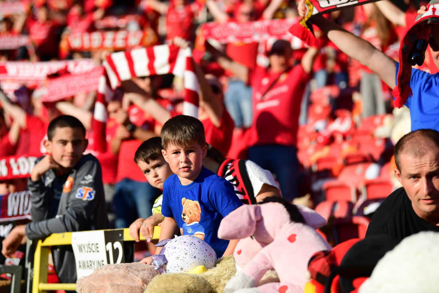 Widzew Lodz vs Piast Gliwice doping Fot Sebastian Szwajkowski 47