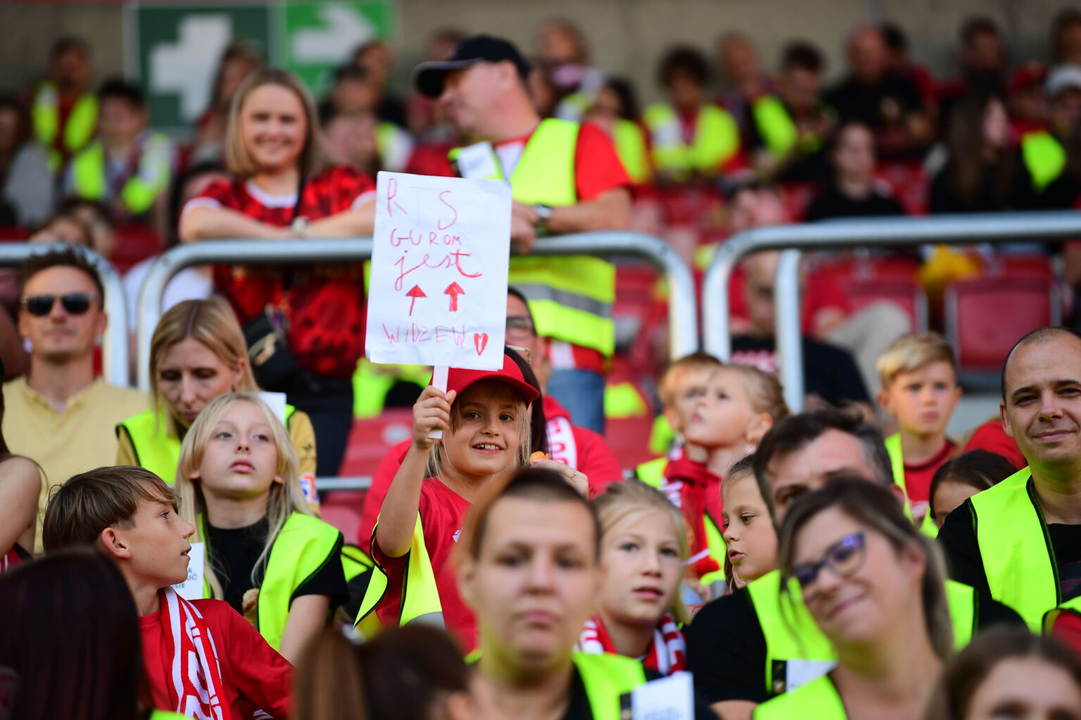 Widzew Lodz vs Piast Gliwice doping Fot Sebastian Szwajkowski 7