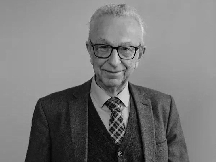 Nie żyje prof. Zbigniew Lew-Starowicz 1 Nie żyje prof. Zbigniew Lew-Starowicz
