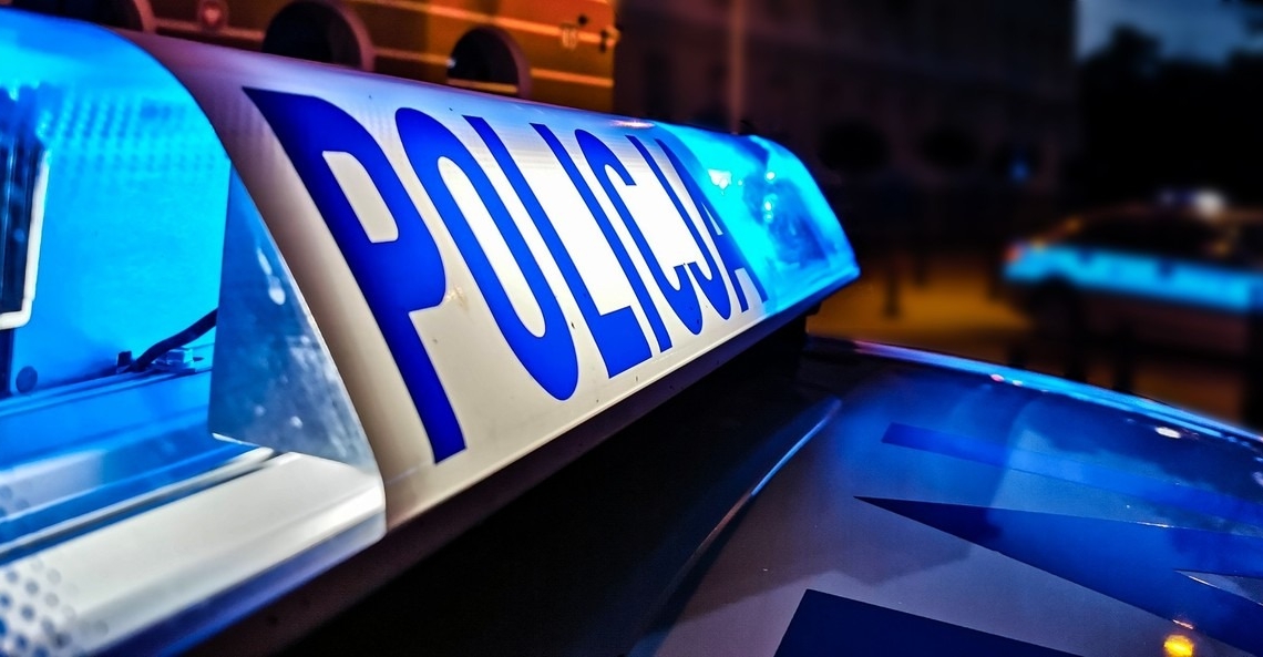 Makabryczne odkrycie w Radomsku. W mieszkaniu leżały rozkładające się zwłoki dwóch osób 1 Mężczyzna wypadł z okna na Piotrkowskiej. Policja nie wyklucza udziału osób trzecich