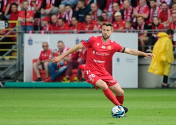 Przed meczem GKS Katowice - Widzew Łódź Marek Hanousek odchodzi z Widzewa