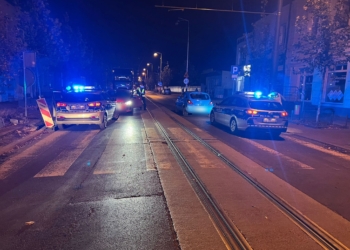 Groźny wypadek w Konstantynowie Łódzkim. Nastolatka została potrącona przez dwa auta