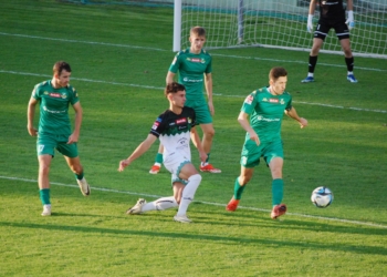 12. kolejka grupy 1. III ligi. Derby dla GKS-u. Unia Skierniewice umacnia się na prowadzeniu w tabeli