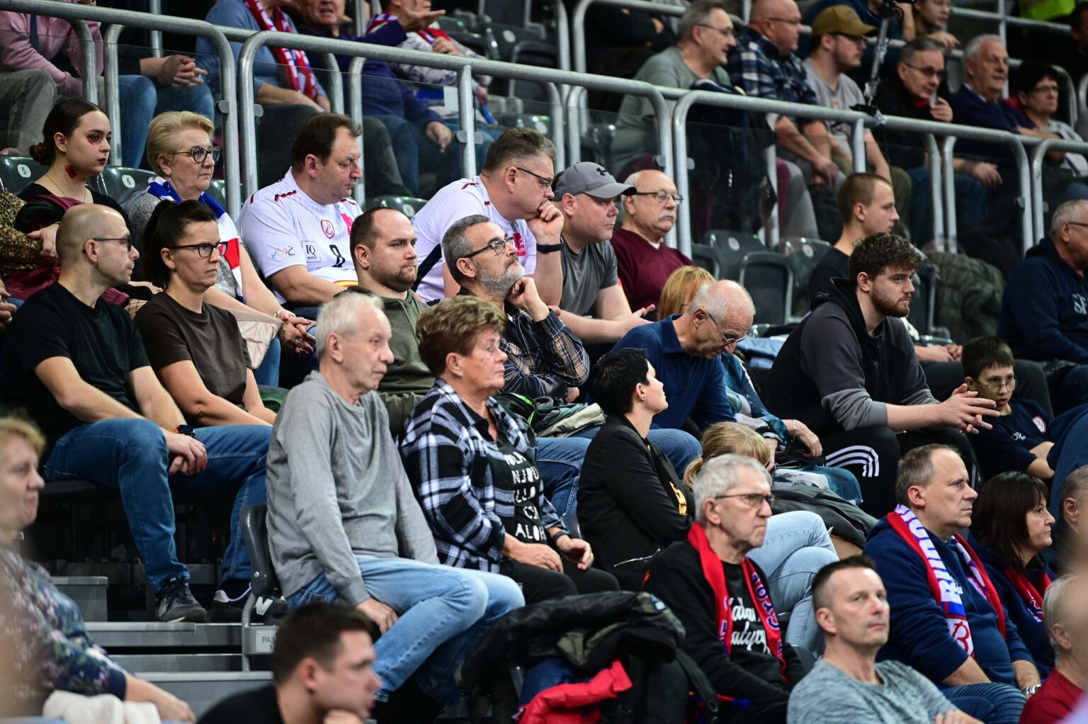 Grot Budowlani vs KS Developres Rzeszow kibice Fot Sebastian Szwajkowski 85