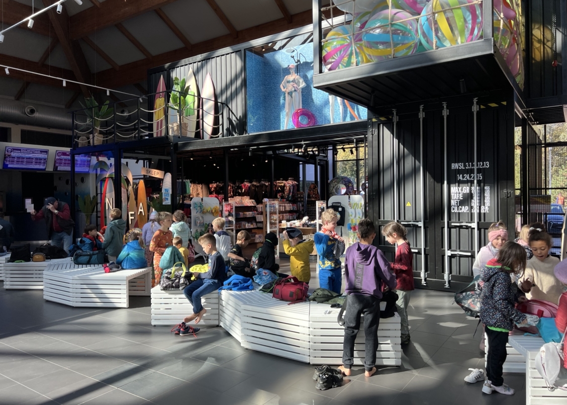 Aquapark Fala w Łodzi tylko dla dorosłych w sobotę 19 października. Akcja wywołała kontrowersje