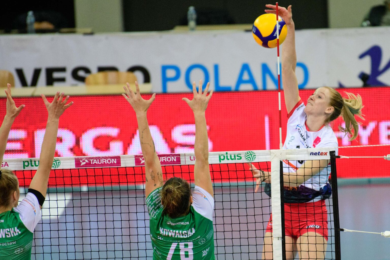 LKS Commercecon vs Volley Wroclaw Fot Sebastian Szwajkowski 8