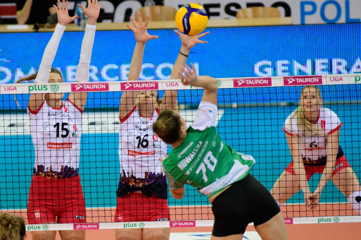 LKS Commercecon vs Volley Wroclaw Fot Sebastian Szwajkowski 9