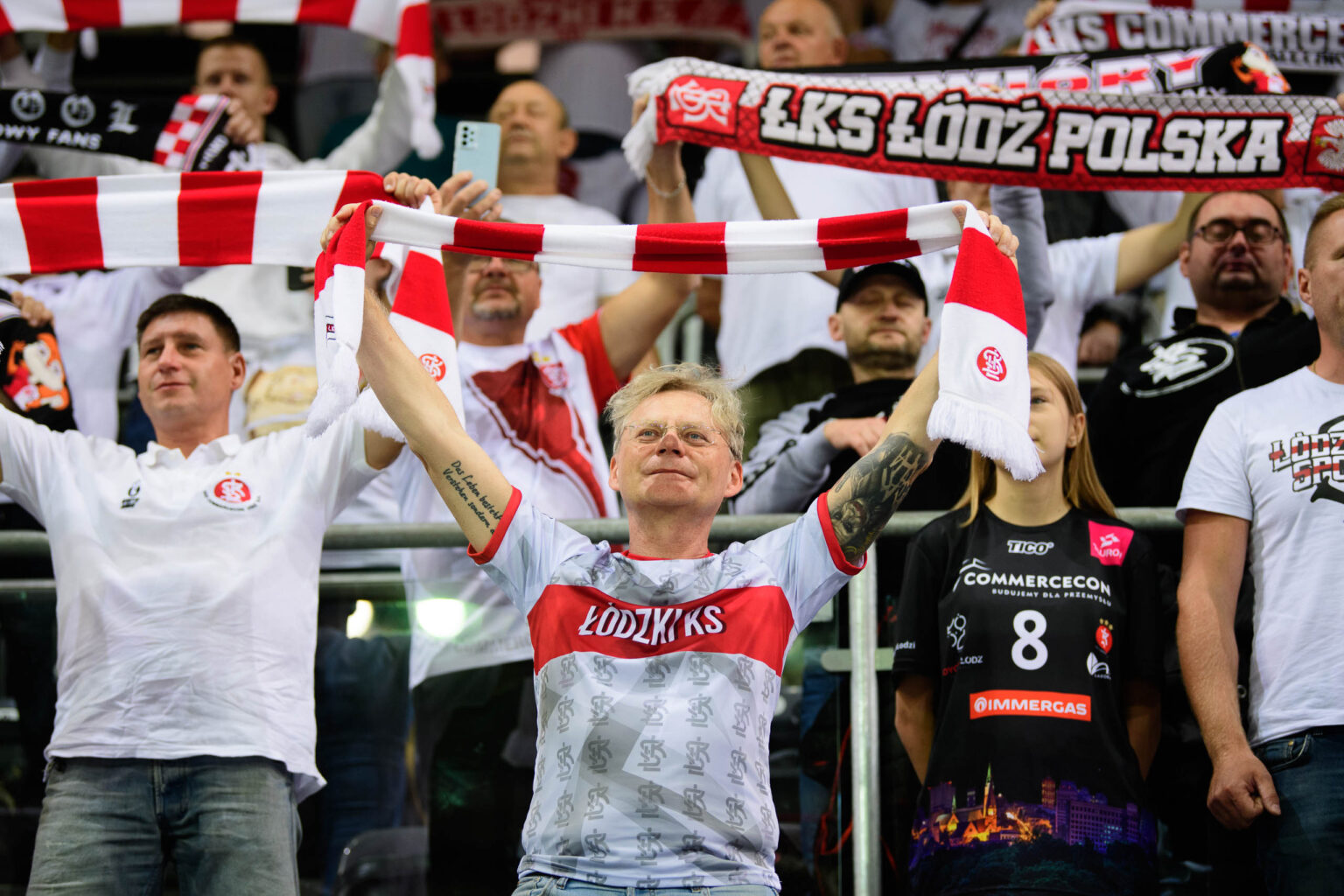 LKS Commercecon vs Volley Wroclaw kibice Fot Sebastian Szwajkowski 35