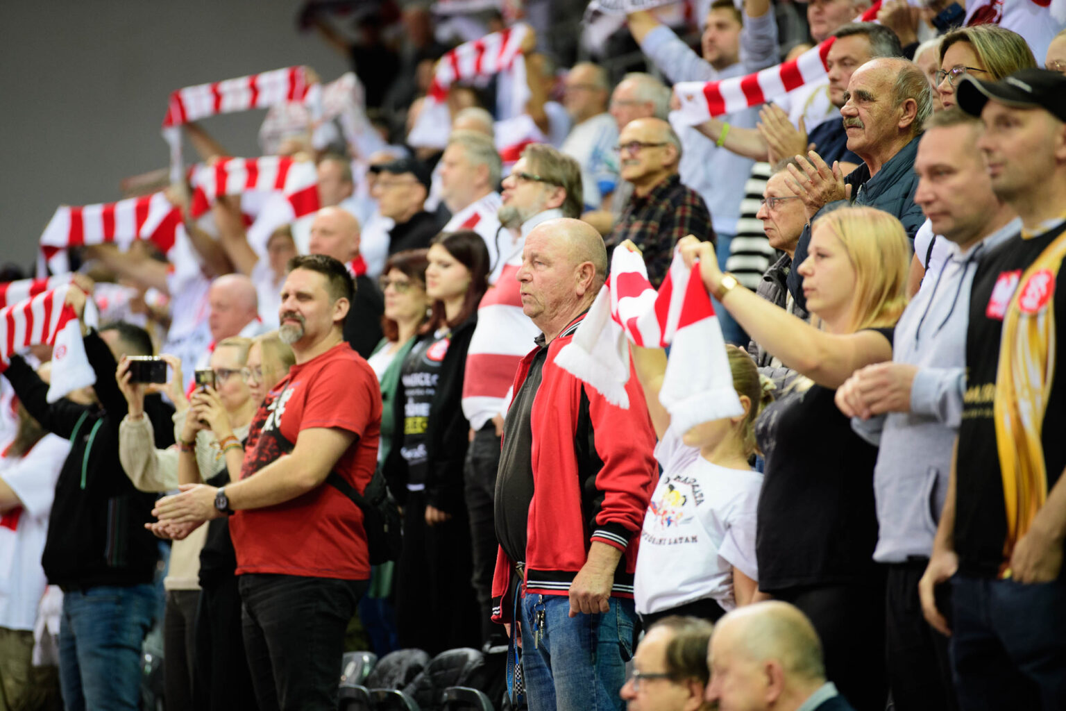 LKS Commercecon vs Volley Wroclaw kibice Fot Sebastian Szwajkowski 45