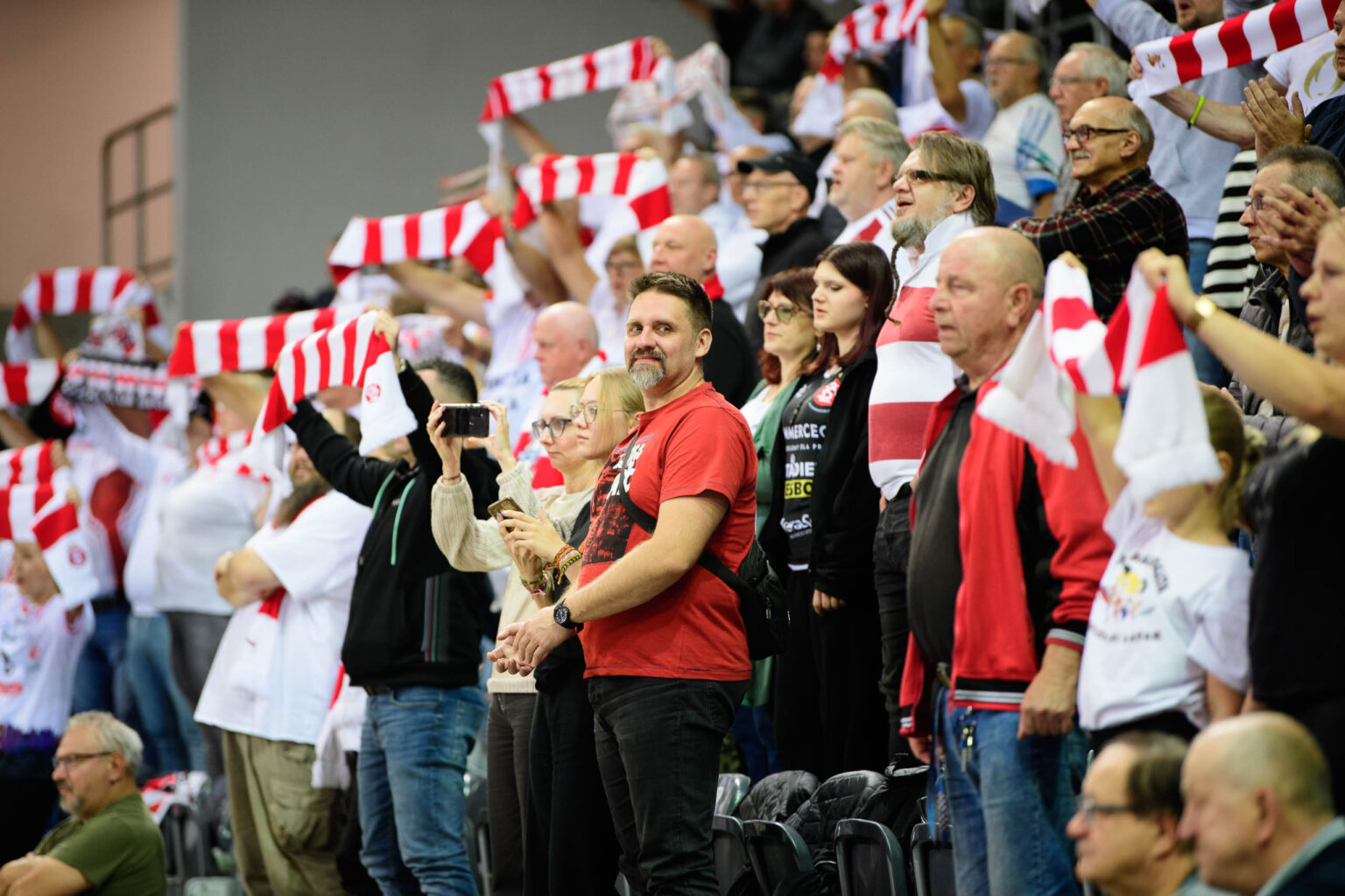 LKS Commercecon vs Volley Wroclaw kibice Fot Sebastian Szwajkowski 46