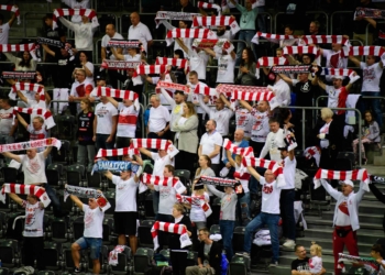 łks commercecon - #volley wrocław doping kibiców