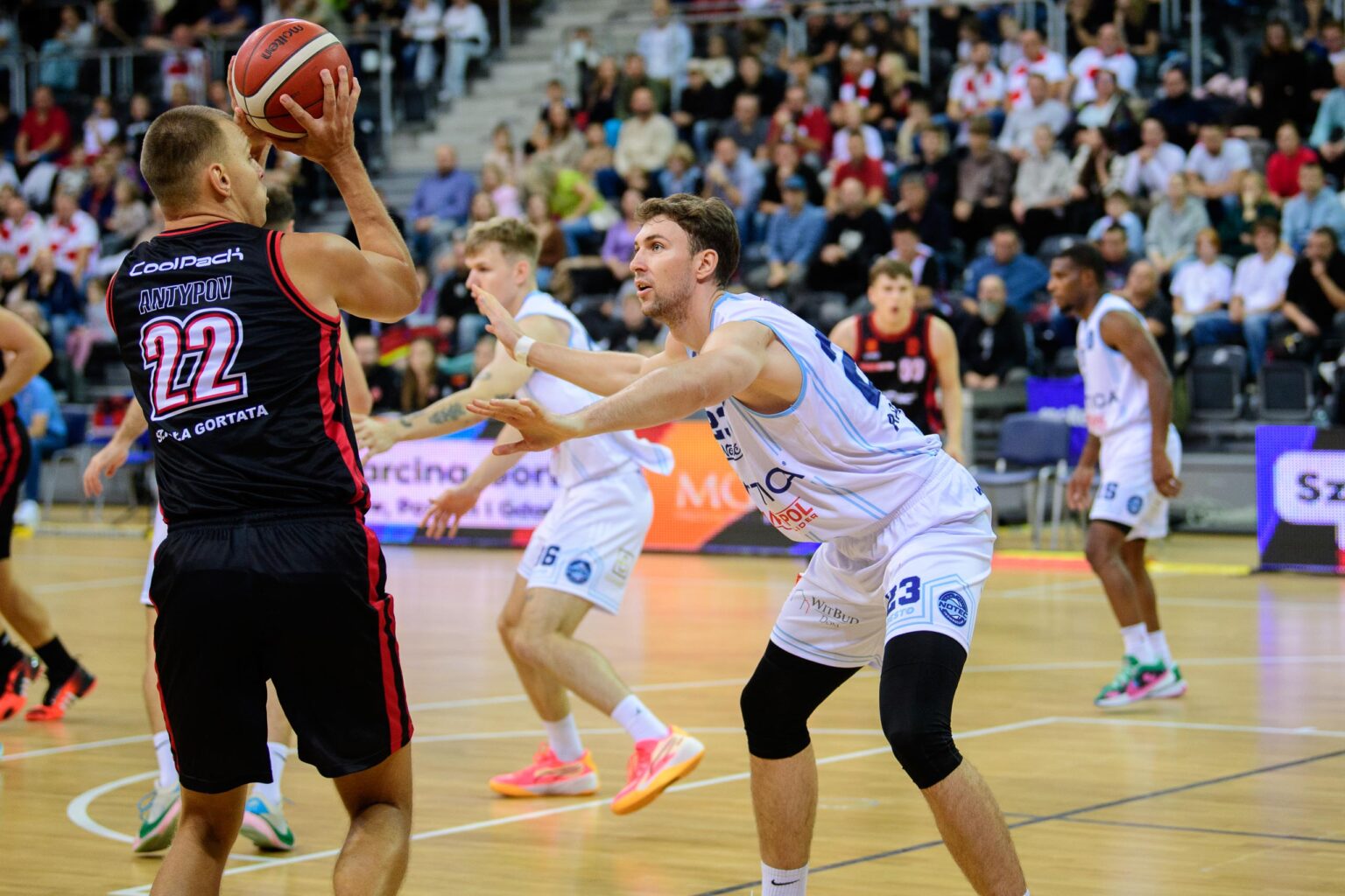 LKS Coolpack vs KSK Qemetica Notec Inowroclaw Fot Sebastian Szwajkowski 27