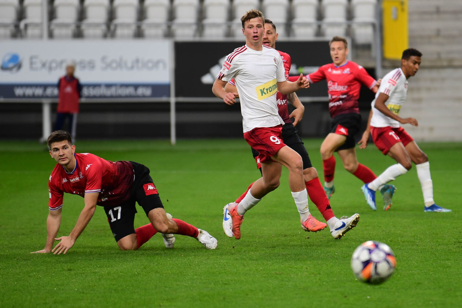 LKS Lodz Podbeskidzi Bielsko Biala II LigaFot Sebastian Szwajkowski 35