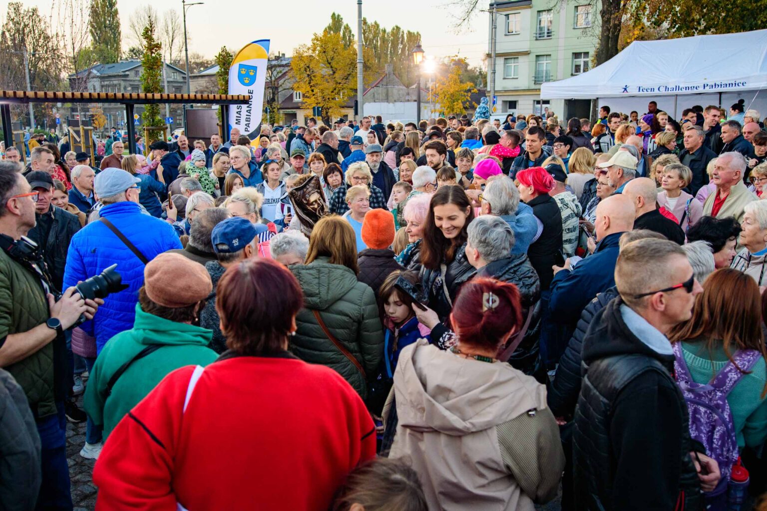 Otwarcie rynku w Pabianicach Fot Sebastian Szwajkowski 9
