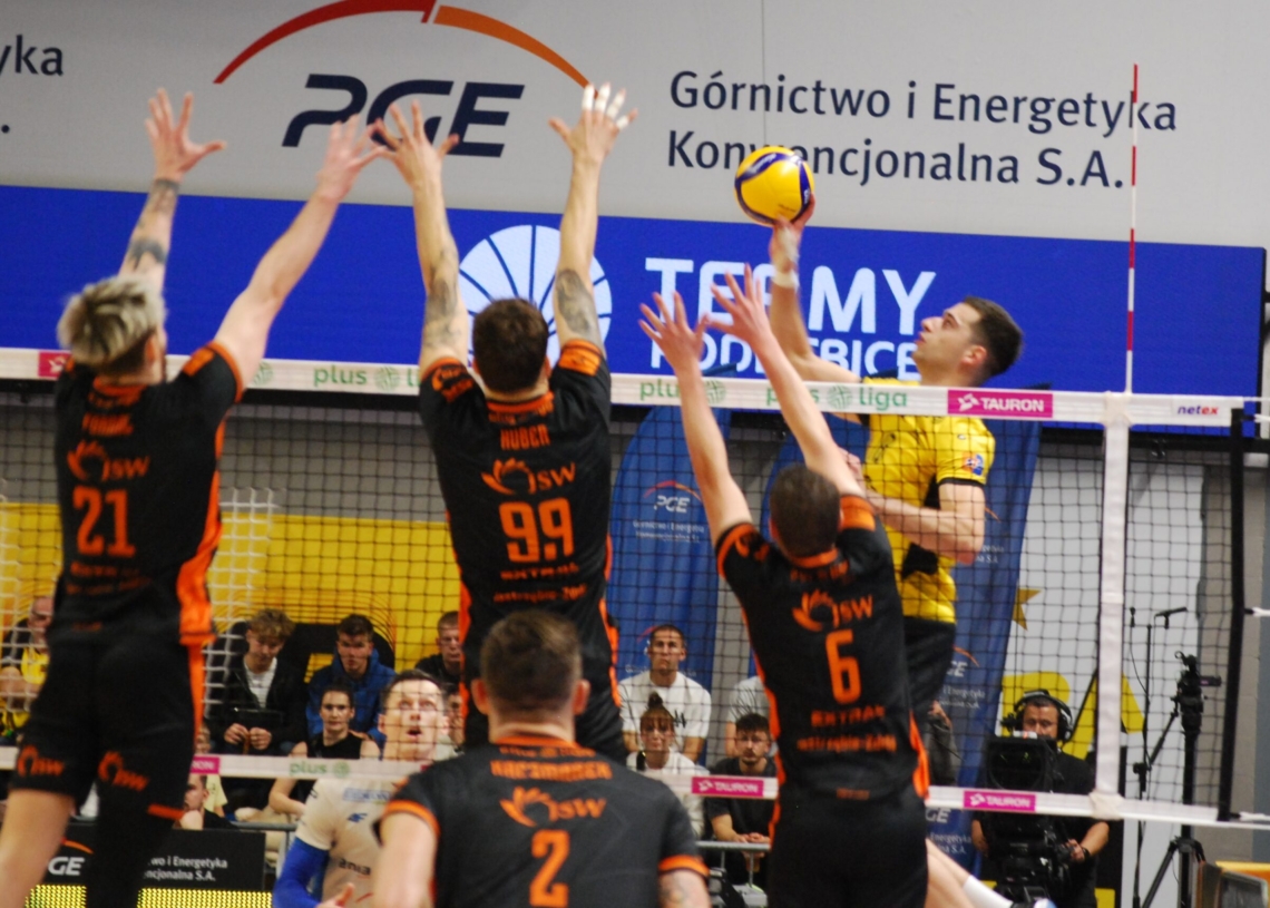 PGE GiEK Skra Bełchatów przegrała z Jastrzębskim Węglem