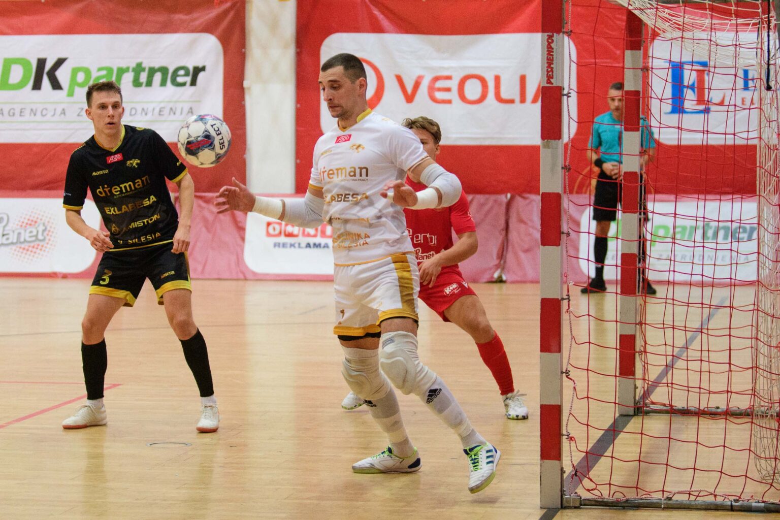 Widzew Futsal Zakonczenie kariery Daniela Krawczyka Fot Sebastian Szwajkowski 18