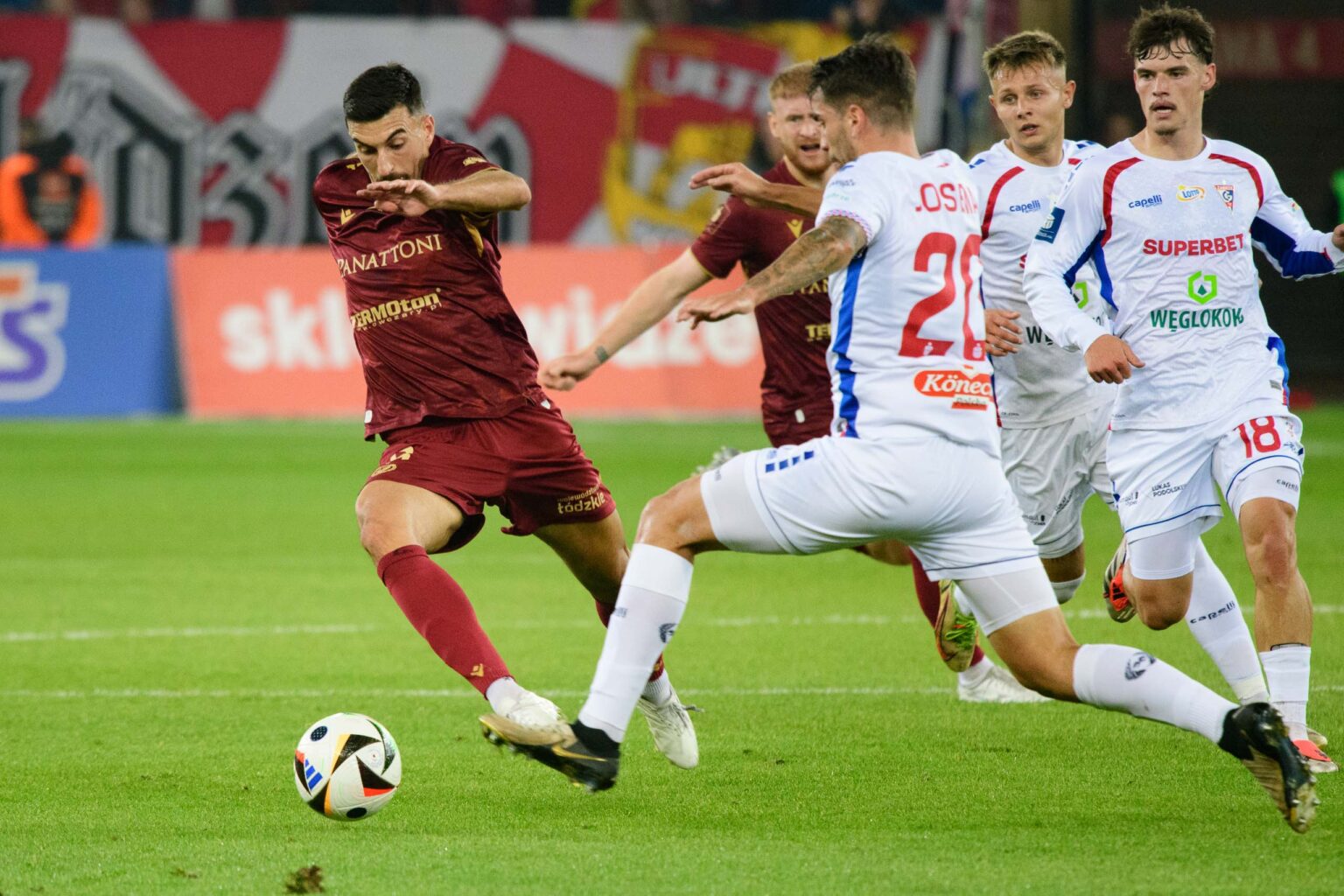 Widzew Lodz vs Gornik Zabrze Fot Sebastian Szwajkowski 10