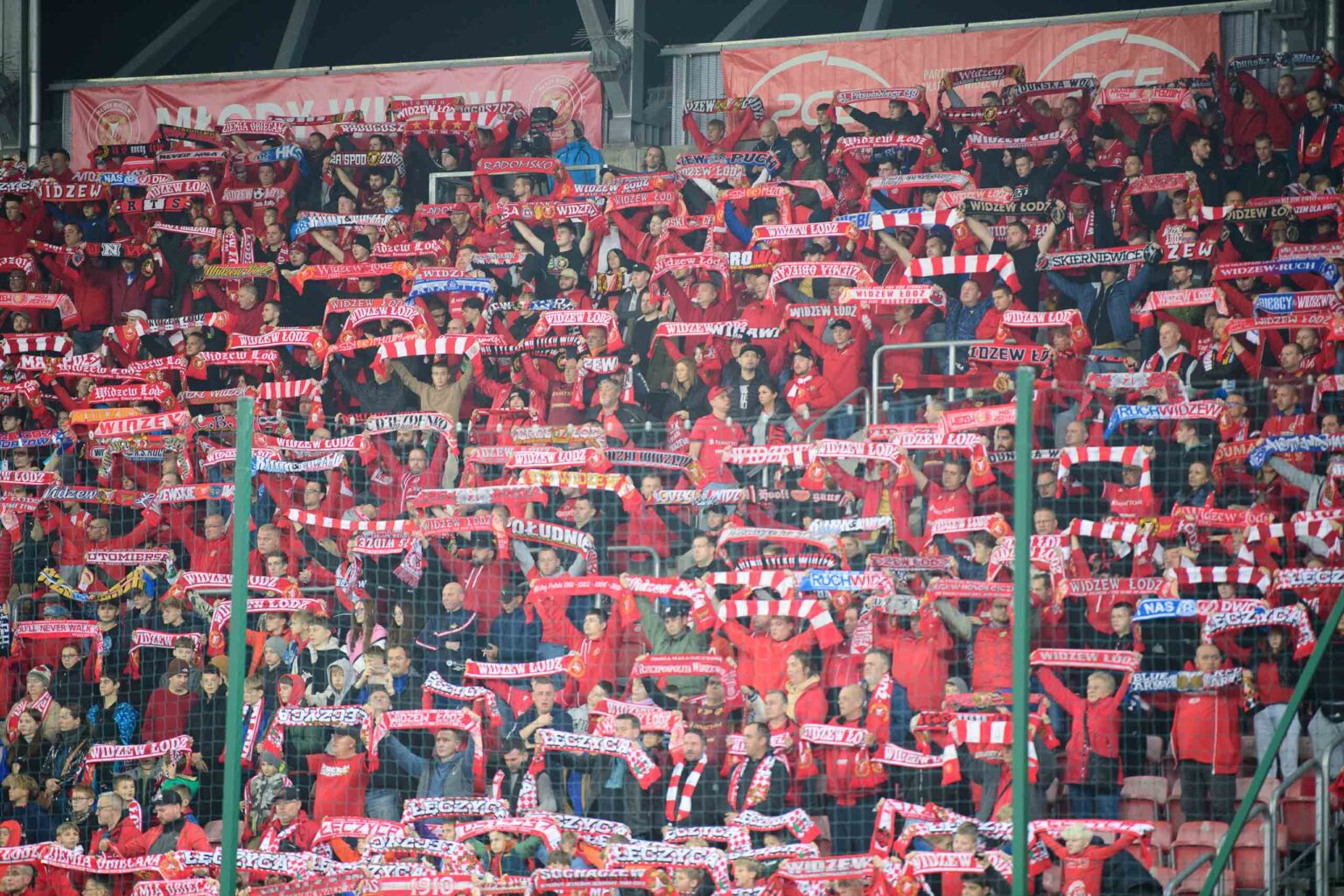 Widzew Lodz vs Gornik Zabrze kibice Fot Sebastian Szwajkowski 60